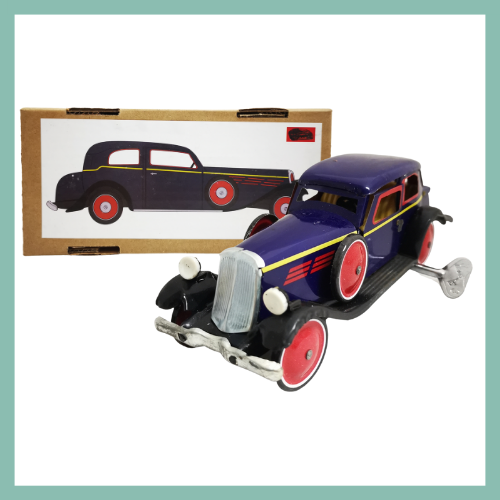 B8 VINTAGE CAR